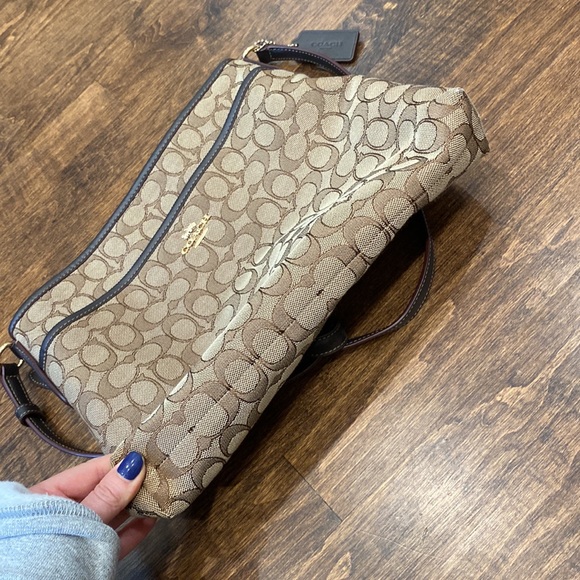 Coach Bag - Picture 4 of 12